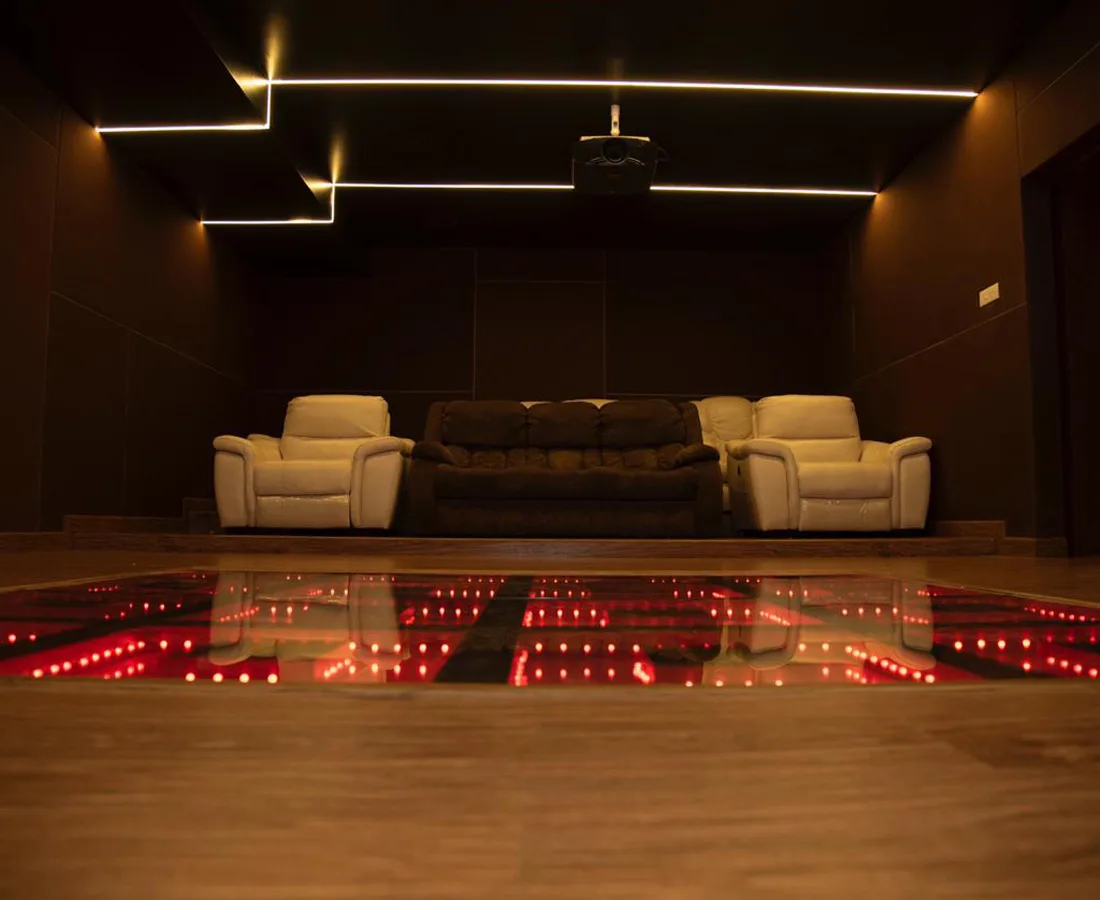 Project 14 · Cinesphere